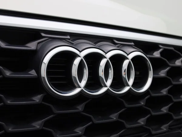 Audi Q3 (2022) — foto 31 van 40