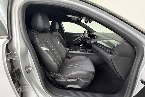 Opel Astra (2024) — foto 7 van 32