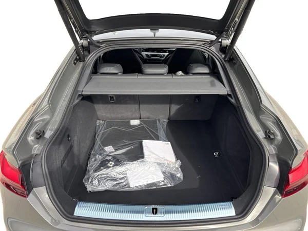 AUDI A5 Sportback (2025) — foto 9 van 19