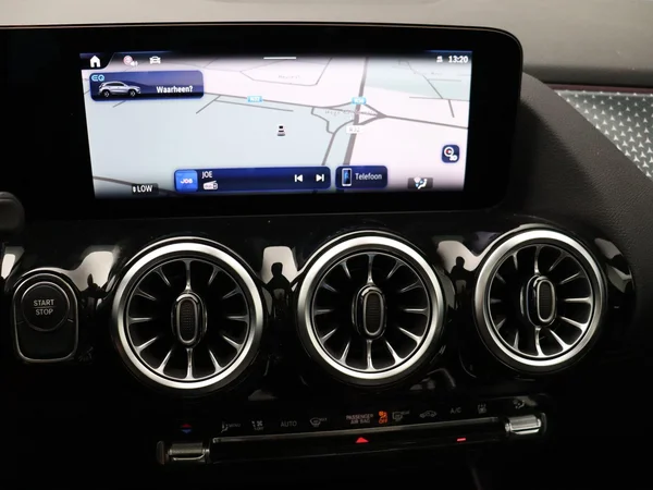 Mercedes-Benz EQA (2025) — foto 14 van 33