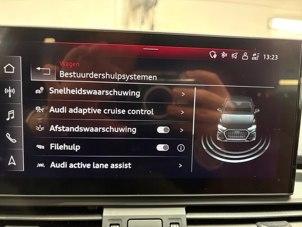AUDI Q5 Sportback PHEV (2023) — foto 8 van 22