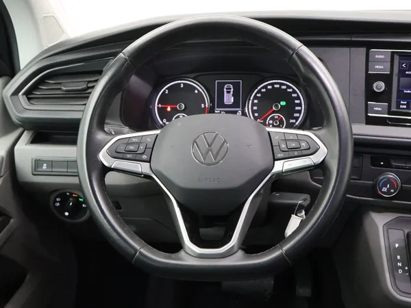 Volkswagen Transporter (2024) — foto 5 van 30