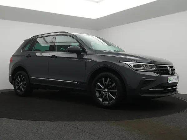Volkswagen Tiguan (2022) — foto 11 van 27