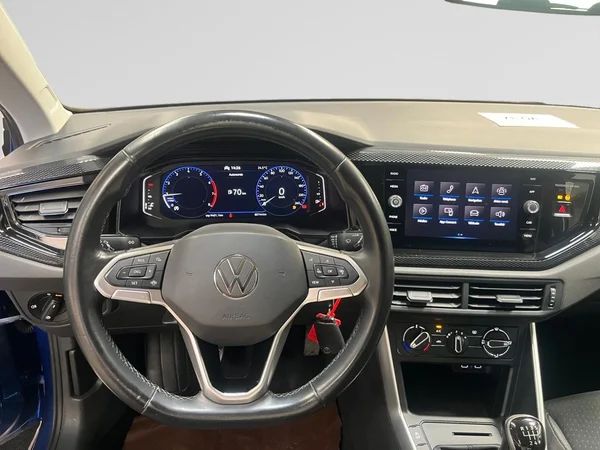 VOLKSWAGEN Polo (2022) — foto 2 van 15