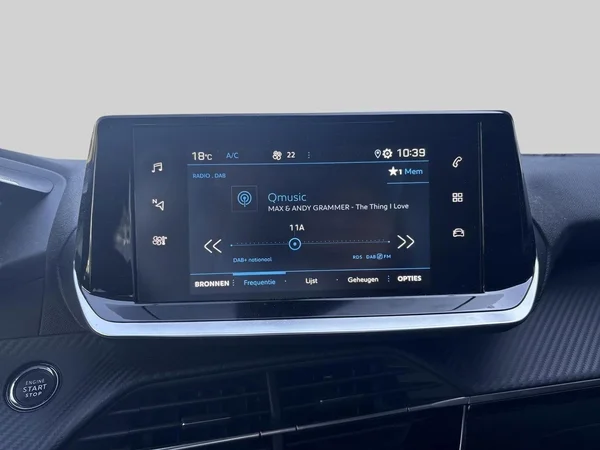 Peugeot 208 (2022) — foto 3 van 17