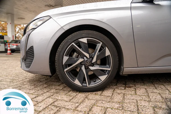 Peugeot 308 (2023) — foto 41 van 60