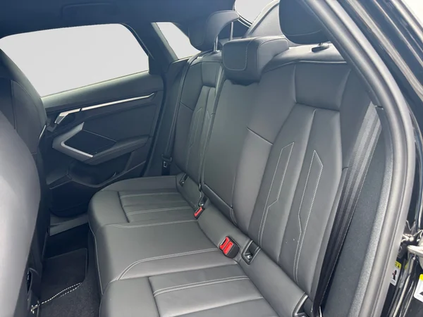 AUDI A3 Allstreet (2024) — foto 7 van 19