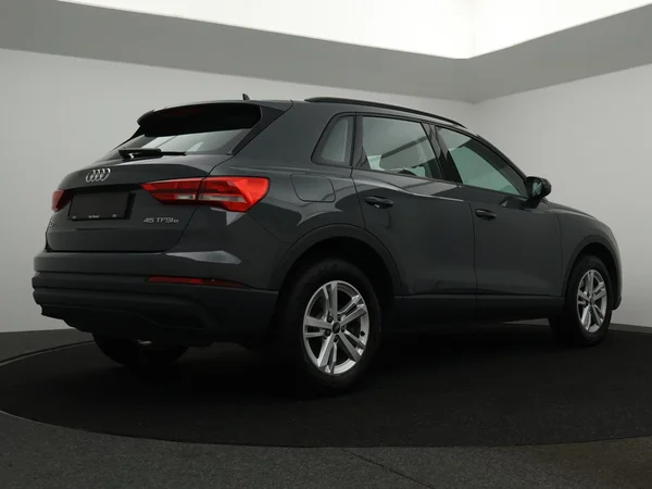AUDI Q3 PHEV (2022) — foto 19 van 23