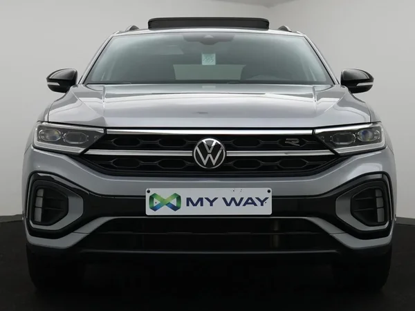 Volkswagen T-Roc (2023) — foto 2 van 24