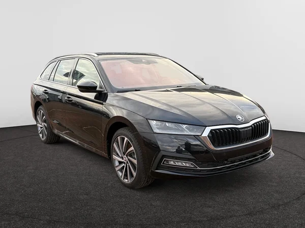 SKODA Octavia Combi (2024) — foto 17 van 20