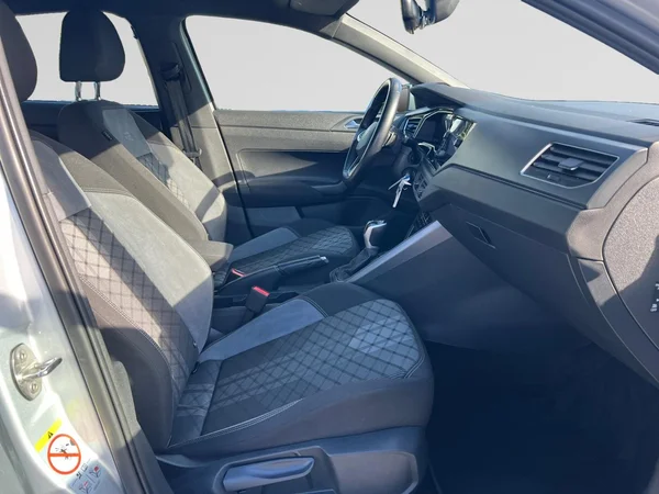 VOLKSWAGEN Polo (2024) — foto 14 van 18