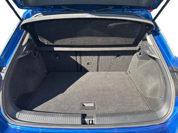VOLKSWAGEN T-Roc (2017) — foto 19 van 22