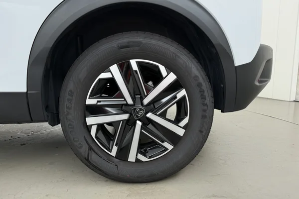 Peugeot 2008 (2025) — foto 16 van 19