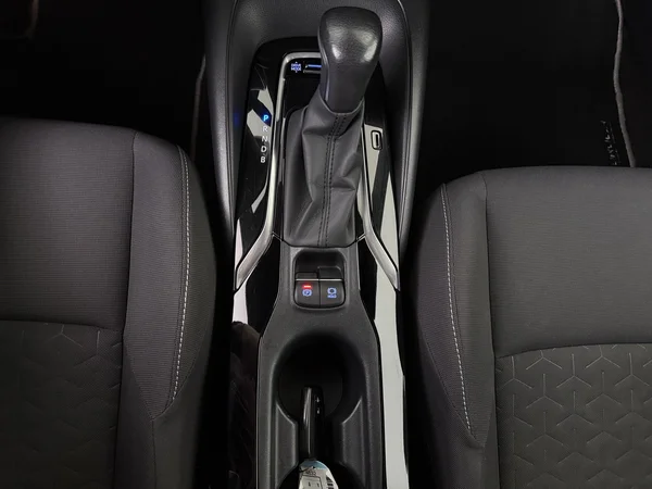 TOYOTA Corolla (2022) — foto 16 van 28