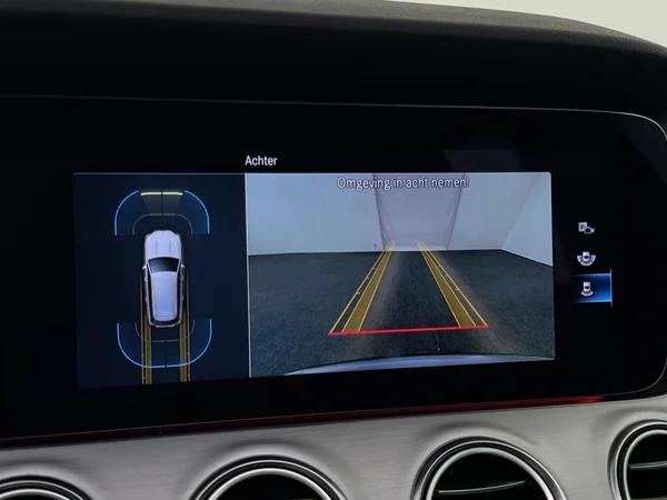 MERCEDES E 300 (2021) — foto 11 van 34