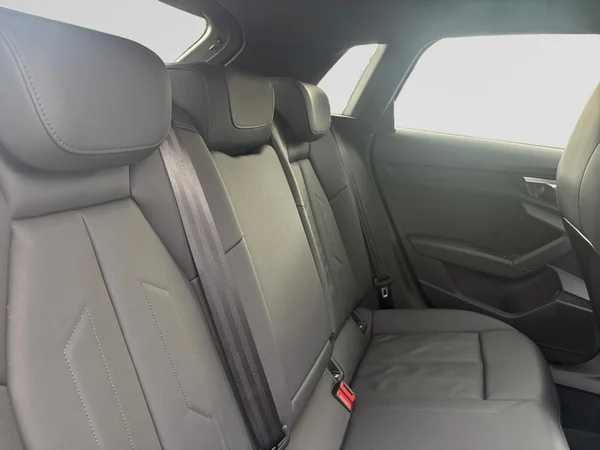 AUDI A3 Sportback (2024) — foto 11 van 24