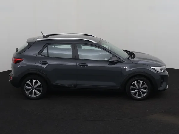 KIA Stonic (2022) — foto 19 van 23