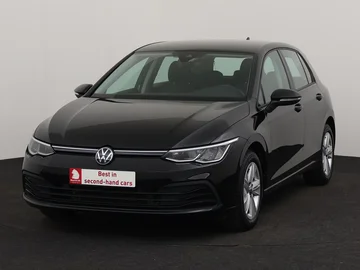 VOLKSWAGEN Golf (2024)