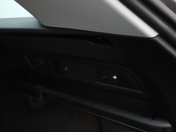 SKODA Kodiaq (2025) — foto 6 van 24
