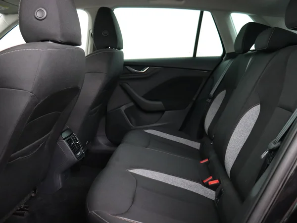 SKODA Kamiq (2024) — foto 4 van 18