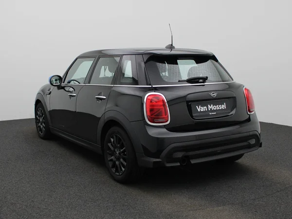 MINI One (2022) — foto 12 van 32
