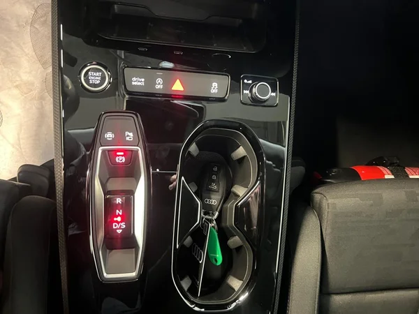 AUDI A5 Avant (2025) — foto 17 van 24