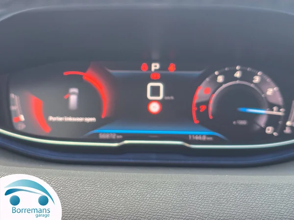 Peugeot 5008 (2022) — foto 24 van 27