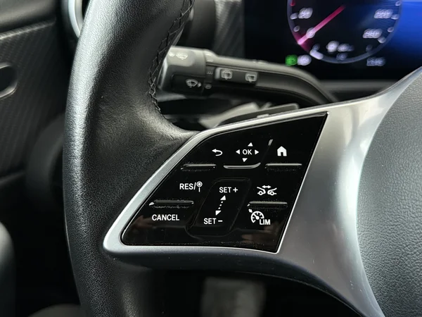 MERCEDES A 180 (2024) — foto 9 van 28