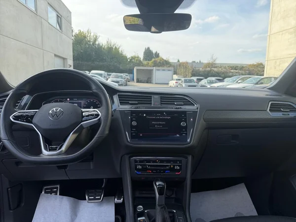 VOLKSWAGEN Tiguan Allspace Dsl (2024) — foto 8 van 22