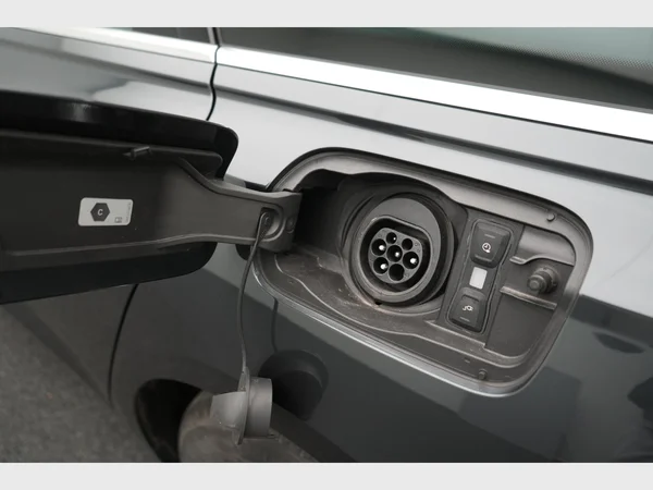 AUDI A6 Avant PHEV (2024) — foto 30 van 30