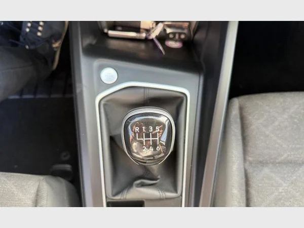 Volkswagen Golf VIII (2024) — foto 8 van 19