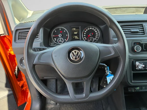 VOLKSWAGEN Caddy Van Dsl (2020) — foto 2 van 17
