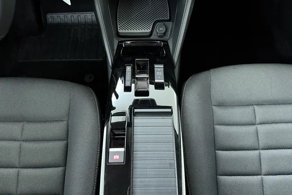 Citroen E-C4 X (2025) — foto 4 van 17