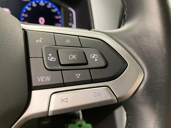 VOLKSWAGEN T-Roc (2024) — foto 34 van 36
