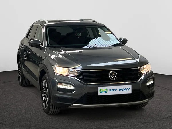 VOLKSWAGEN T-Roc (2021) — foto 9 van 20