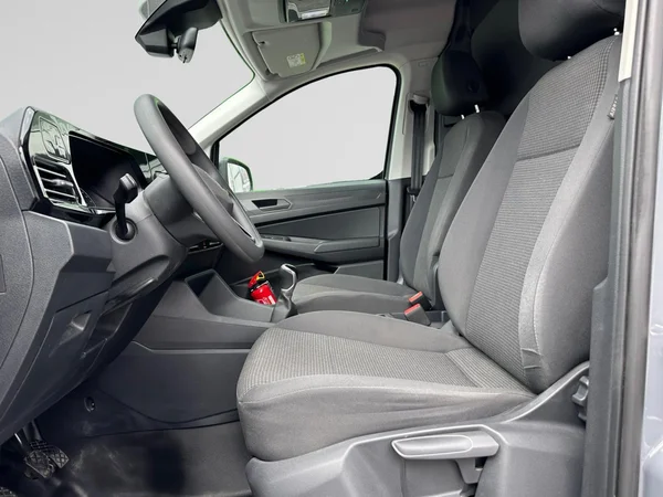 VOLKSWAGEN Caddy Van (2024) — foto 3 van 19