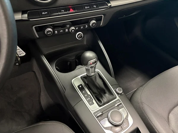 AUDI A3 Cabriolet (2016) — foto 3 van 17