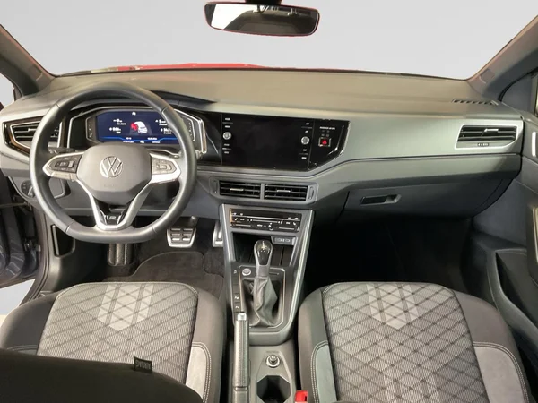 VOLKSWAGEN Taigo (2025) — foto 2 van 23