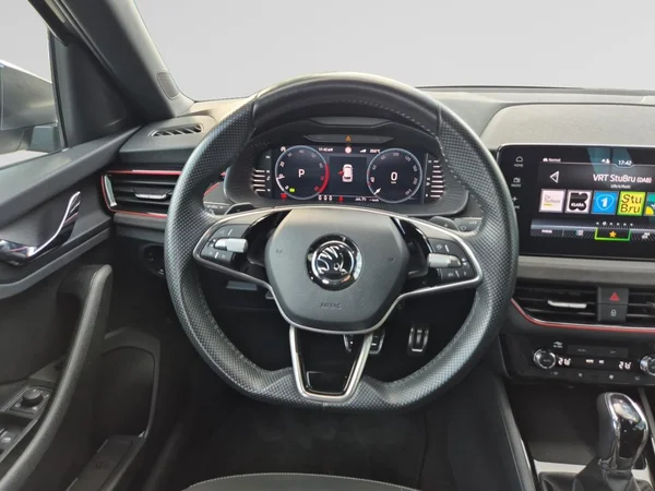 SKODA Kamiq (2024) — foto 3 van 23