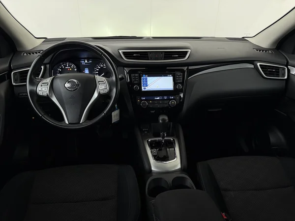 NISSAN Qashqai (2015) — foto 23 van 23