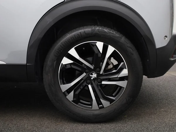 Peugeot 2008 (2022) — foto 5 van 43