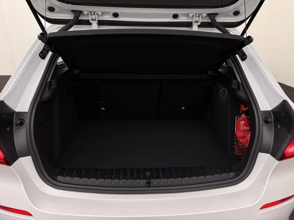 BMW 116 (2024) — foto 8 van 28