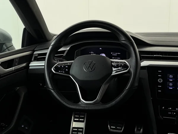 VOLKSWAGEN Arteon (2022) — foto 14 van 30