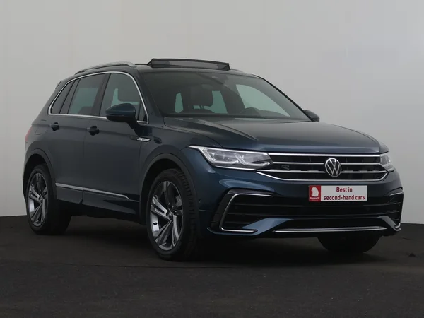 VOLKSWAGEN Tiguan (2023) — foto 28 van 33