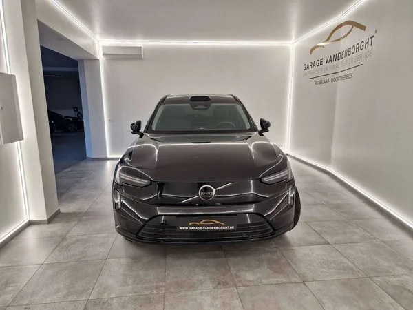Volvo EX90 (2025) — foto 10 van 17
