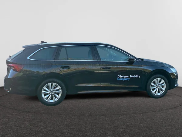 SKODA Octavia Combi (2025) — foto 8 van 24