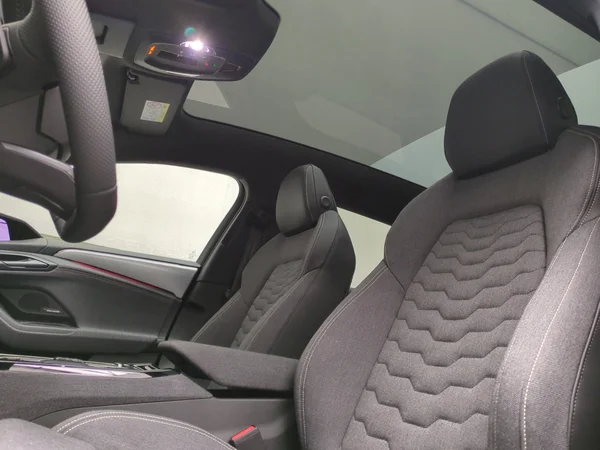 AUDI A6 Avant e-tron (2025) — foto 10 van 23