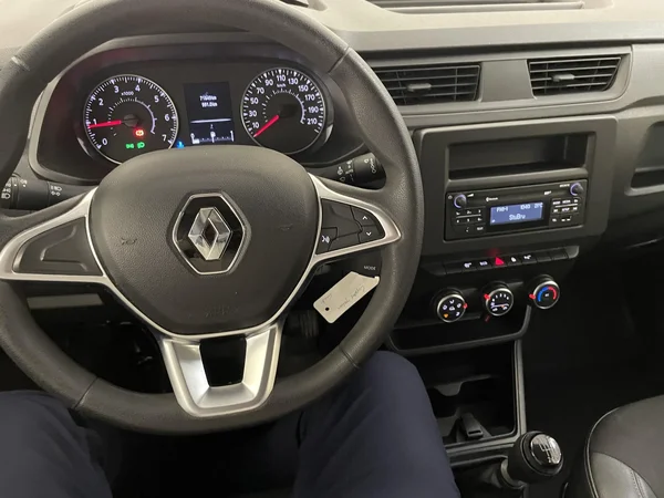 Renault Express (2023) — foto 5 van 19