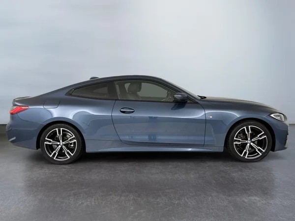 BMW 4 Coupé (G22) (2021) — foto 12 van 17
