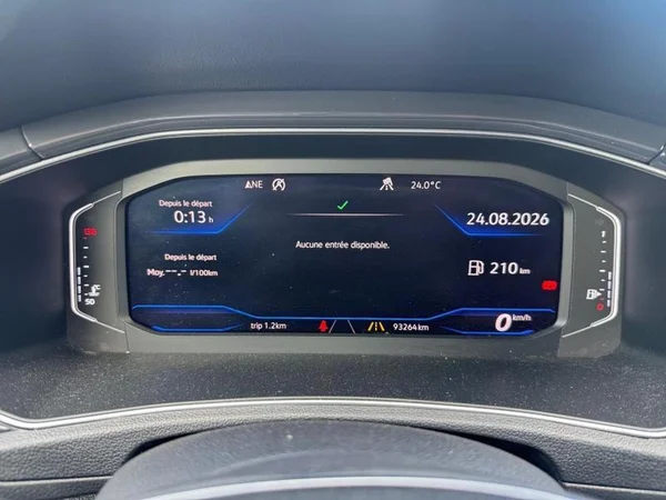 VOLKSWAGEN T-Roc (2018) — foto 5 van 31
